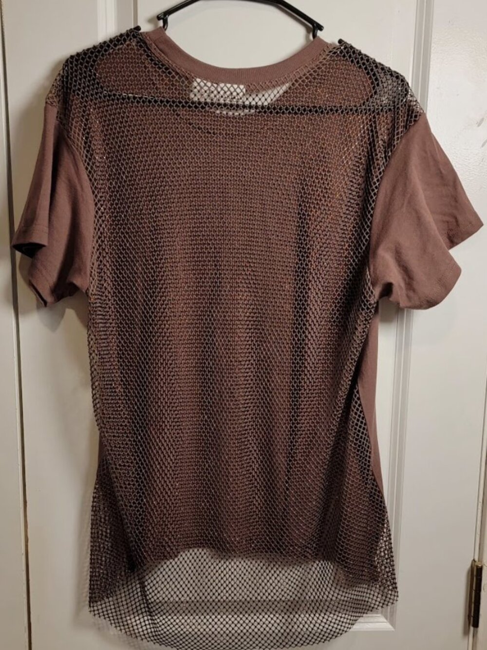 Elvis Presley Women’s Mesh Back Studded Graphic T-Shirt Medium NWOT from Buckle - Picture 3 of 4